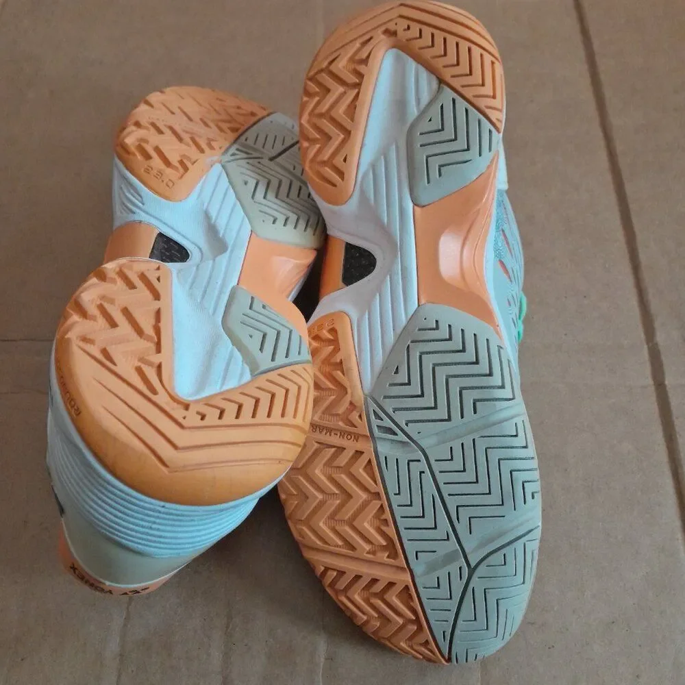 Yonex Badminton shoes Power Cushion Eclipsion Mid Top Size Men 5 Women 6.5